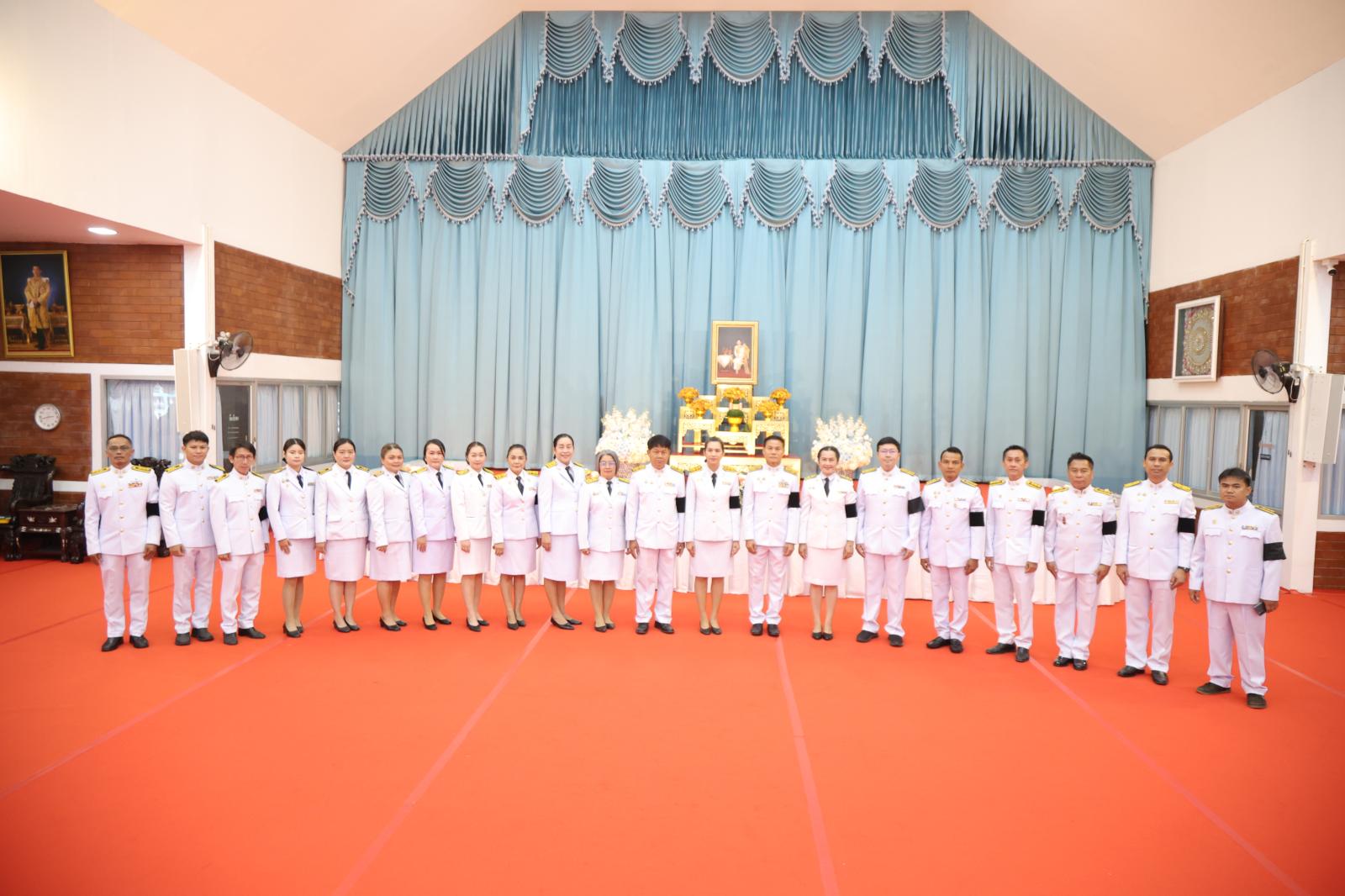 ร่วมพิธีเจริญพระพุทธมนต์และทำบุญตักบาตรถวายเป็นพระราชกุศล เนื่องในวันคล้ายวันประสูติสมเด็จพระเจ้าน้องนางเธอ เจ้าฟ้าจุฬาภรณวลัยลักษณ์ อัครราชกุมารี กรมพระศรีสวางควัฒน วรขัติติยราชนารี