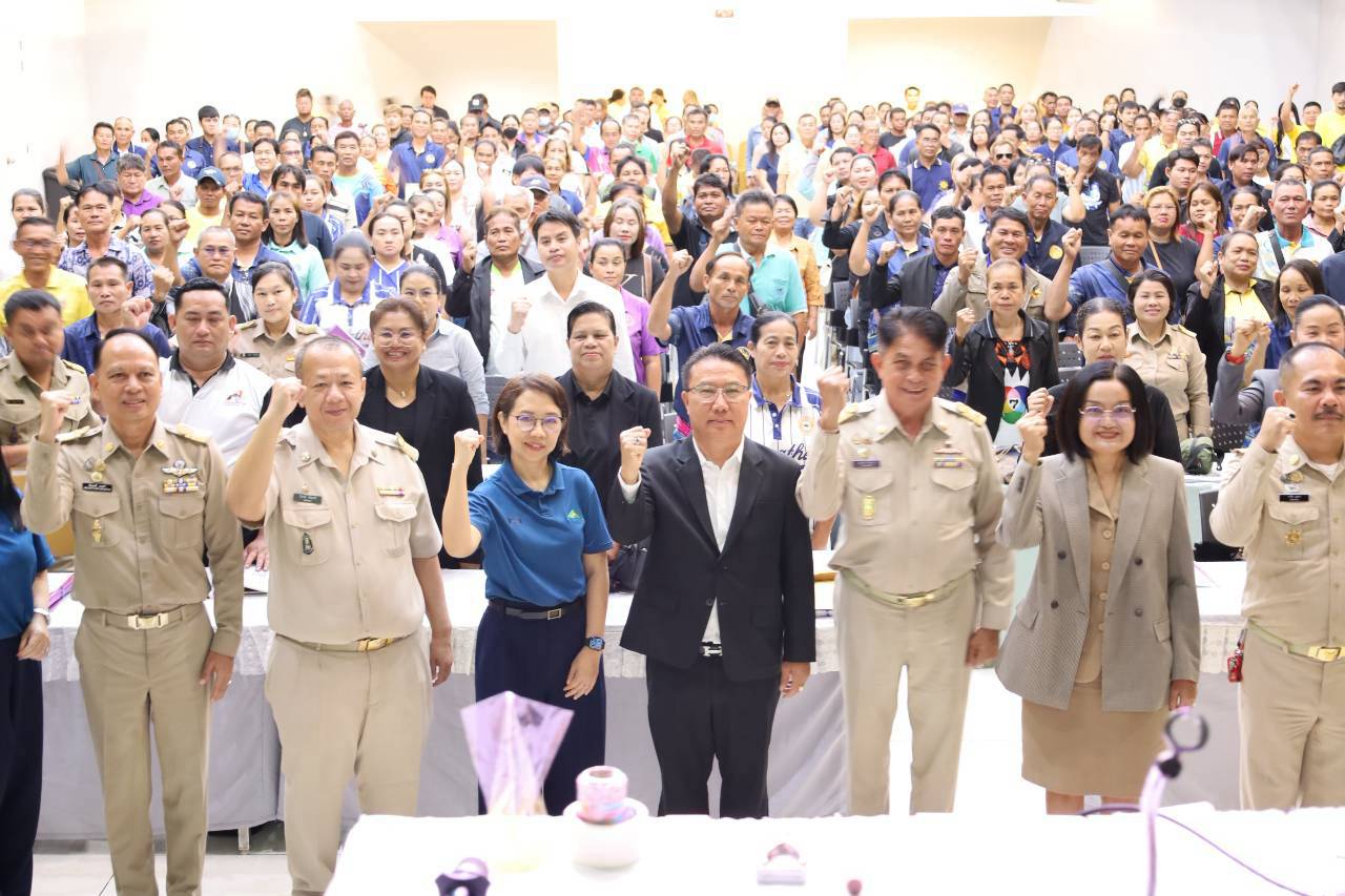 พบปะผู้เข้าร่วมการฝึกอบรม เจ้าพนักงานประจำหน่วยเลือกตั้ง (จพง.ปน.) เพื่อเตรียมความพร้อมสำหรับการเลือกตั้งนายกองค์การบริหารส่วนจังหวัดขอนแก่น ในพื้นที่ ตำบลสาวะถี ตำบลดอนช้าง และตำบลบ้านหว้า